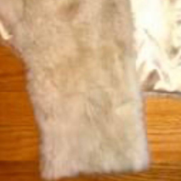 Brand New Lord & Taylor Women's Genuine Rabbit Fur Stole Shawl - Picture 9 of 11